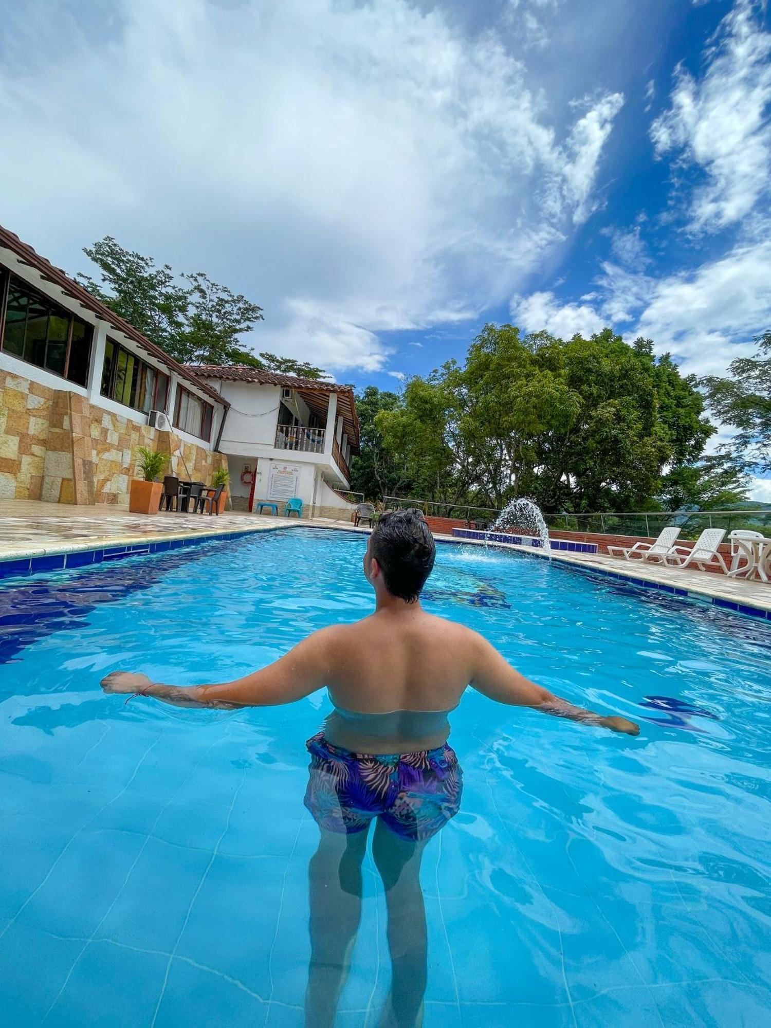 Hotel Campestre La Trinidad San Gil Exterior photo